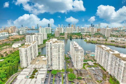 Condo in Aventura, Florida, 1 bedroom № 2091178 - photo 2