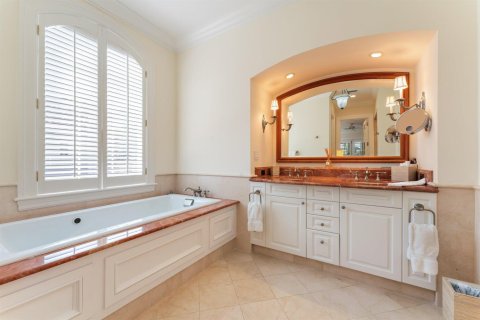 Villa ou maison à vendre à Jupiter, Floride: 4 chambres, 265.33 m2 № 2078405 - photo 16
