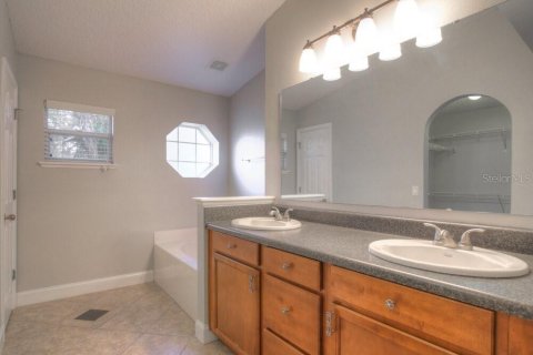 Villa ou maison à louer à Apopka, Floride: 4 chambres, 174.1 m2 № 1914535 - photo 15
