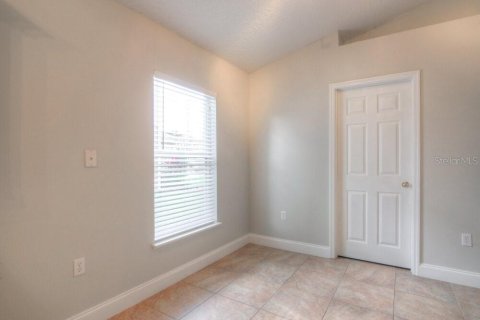 Villa ou maison à louer à Apopka, Floride: 4 chambres, 174.1 m2 № 1914535 - photo 6