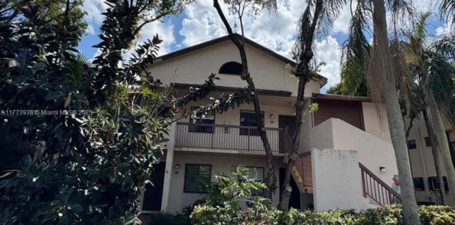Condo in Sunrise, Florida, 2 bedrooms № 1861369