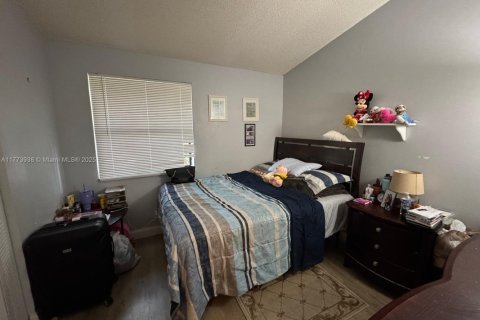 Condo in Sunrise, Florida, 2 bedrooms  № 1861369 - photo 18