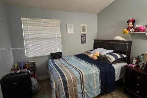Condo in Sunrise, Florida, 2 bedrooms  № 1861369 - photo 6
