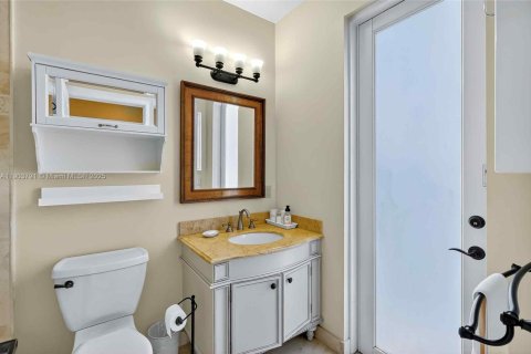 Купить виллу или дом в Майами-Шорс, Флорида 4 спальни, 335.47м2, № 2018267 - фото 25