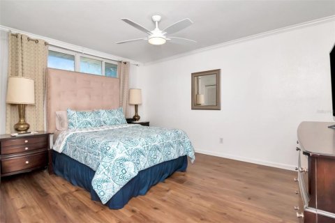 House in Tampa, Florida 3 bedrooms, 221.2 sq.m. № 1744435 - photo 30
