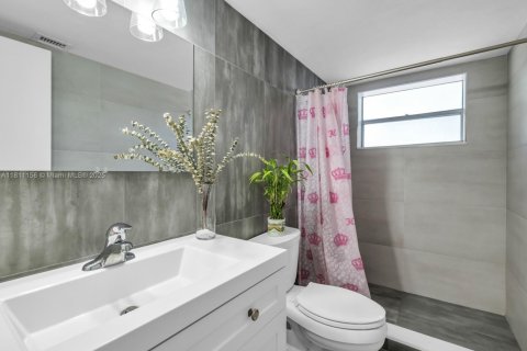 Купить кондоминиум в Тамарак, Флорида 2 спальни, 99.87м2, № 1768943 - фото 25
