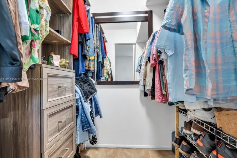 Купить кондоминиум в Тамарак, Флорида 2 спальни, 99.87м2, № 1768943 - фото 23