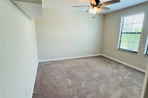 House in Riverview, Florida 5 bedrooms, 302.4 sq.m. № 1609461 - photo 12