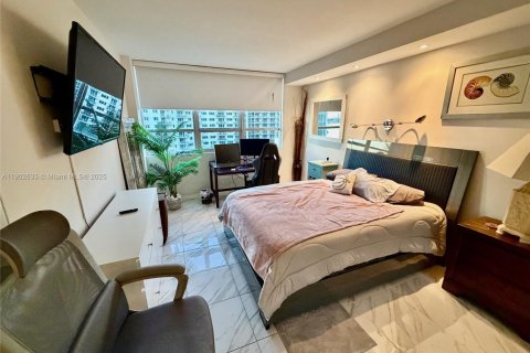 Copropriété à louer à Miami Beach, Floride: 2 chambres, 99.31 m2 № 2077191 - photo 14