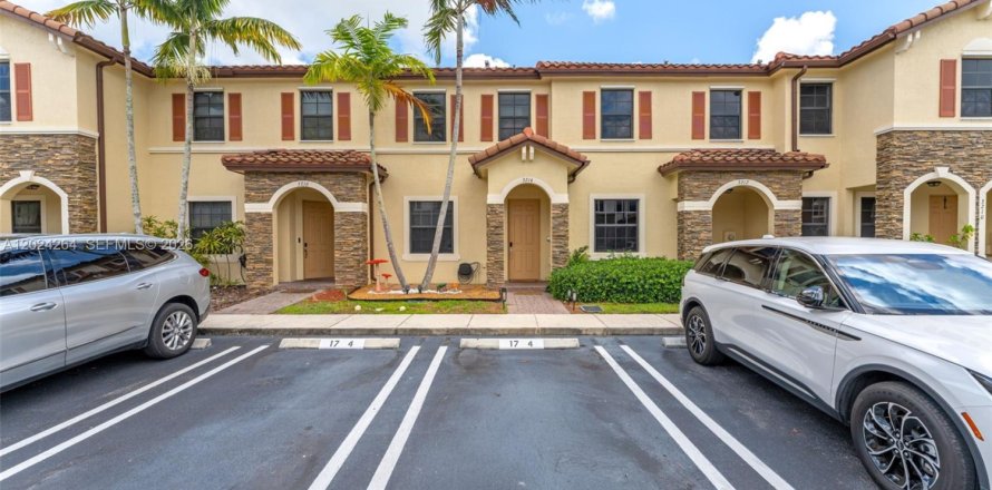 Touwnhouse à Homestead, Floride 2 chambres, 113.71 m2 № 2084813