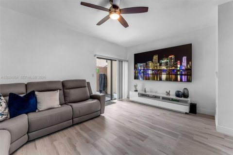 Touwnhouse à vendre à Homestead, Floride: 2 chambres, 113.71 m2 № 2084813 - photo 11