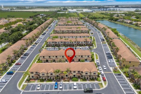Touwnhouse à vendre à Homestead, Floride: 2 chambres, 113.71 m2 № 2084813 - photo 26