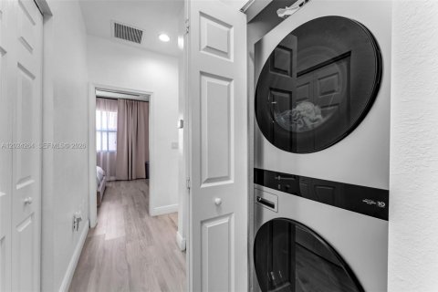 Touwnhouse à vendre à Homestead, Floride: 2 chambres, 113.71 m2 № 2084813 - photo 14
