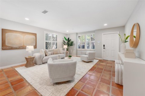 Touwnhouse à louer à Miami, Floride: 3 chambres, 160.72 m2 № 2076357 - photo 5