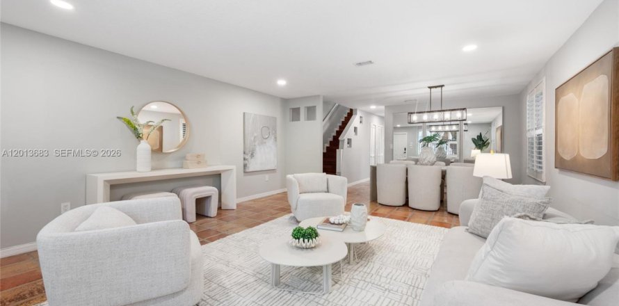 Touwnhouse à Miami, Floride 3 chambres, 160.72 m2 № 2076357