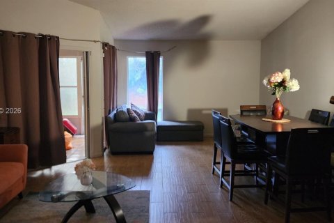 House in Homestead, Florida 3 bedrooms, 143.81 sq.m. № 2031940 - photo 3