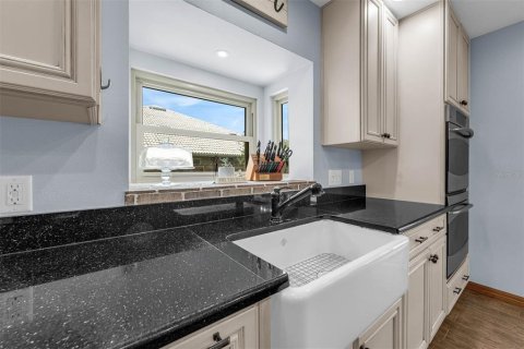 Casa en venta en Orlando, Florida, 4 dormitorios, 287.25 m2 № 1911781 - foto 13