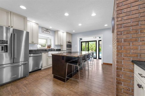 Casa en venta en Orlando, Florida, 4 dormitorios, 287.25 m2 № 1911781 - foto 8