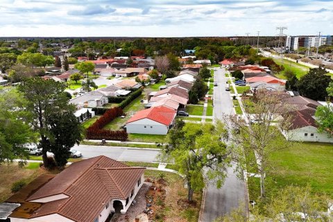 Villa ou maison à vendre à Orlando, Floride: 2 chambres, 121.89 m2 № 2142118 - photo 25