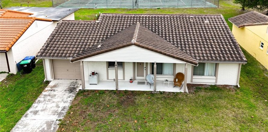 Villa ou maison à Orlando, Floride 2 chambres, 121.89 m2 № 2142118