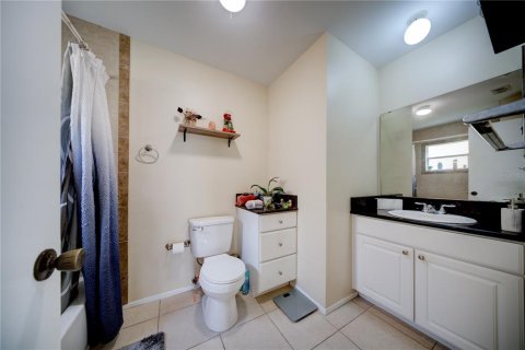 Villa ou maison à vendre à Orlando, Floride: 2 chambres, 121.89 m2 № 2142118 - photo 6