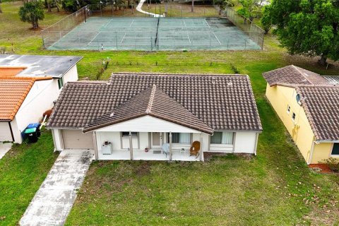Villa ou maison à vendre à Orlando, Floride: 2 chambres, 121.89 m2 № 2142118 - photo 28