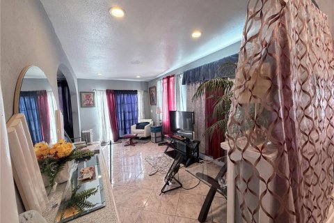 Купить виллу или дом в Окала, Флорида 9 комнат, 156.45м2, № 2135999 - фото 12
