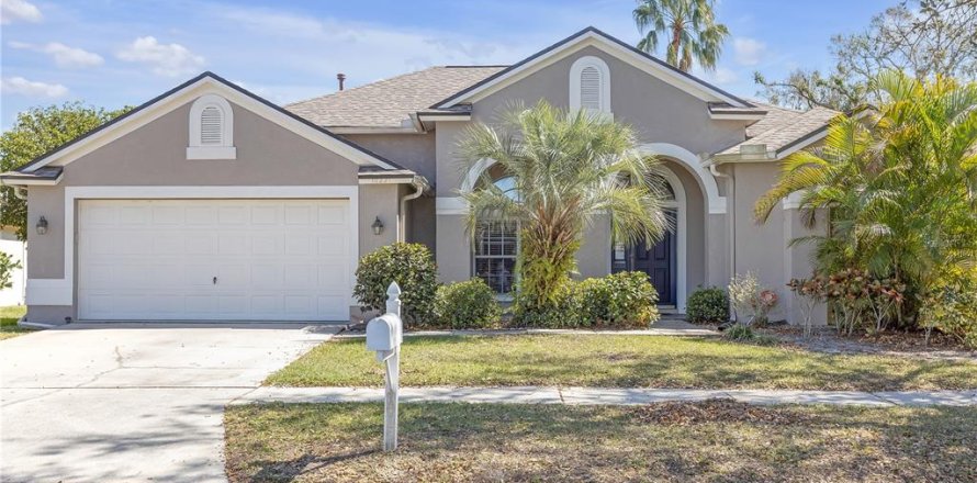 House in Riverview, Florida 4 bedrooms, 190.82 sq.m. № 1884977