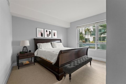 Condo in Tampa, Florida, 2 bedrooms  № 1543524 - photo 5
