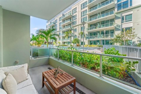 Condo in Tampa, Florida, 2 bedrooms  № 1543524 - photo 12