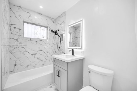 Снять в аренду квартиру в Майами, Флорида 4 спальни, 134.71м2, № 2005088 - фото 4