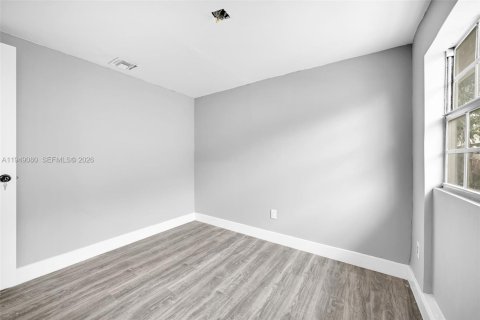 Снять в аренду квартиру в Майами, Флорида 4 спальни, 134.71м2, № 2005088 - фото 20