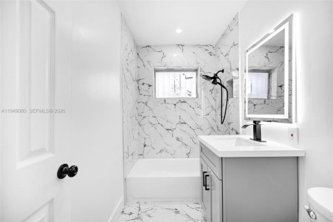 Снять в аренду квартиру в Майами, Флорида 4 спальни, 134.71м2, № 2005088 - фото 21