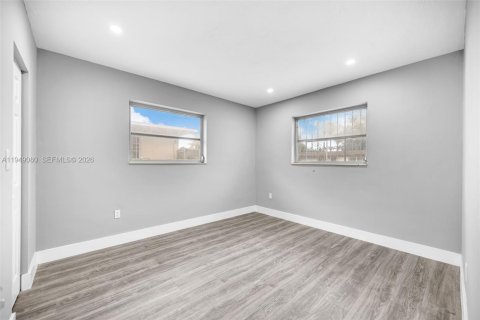 Снять в аренду квартиру в Майами, Флорида 4 спальни, 134.71м2, № 2005088 - фото 23