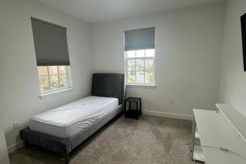 Casa en alquiler en Kissimmee, Florida, 4 dormitorios, 339.93 m2 № 1829209 - foto 15