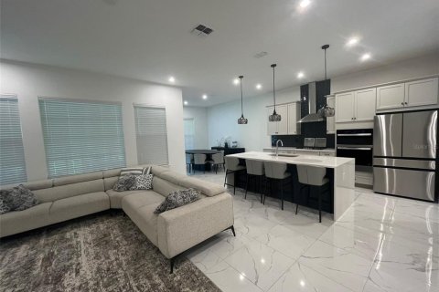Casa en alquiler en Kissimmee, Florida, 4 dormitorios, 339.93 m2 № 1829209 - foto 7