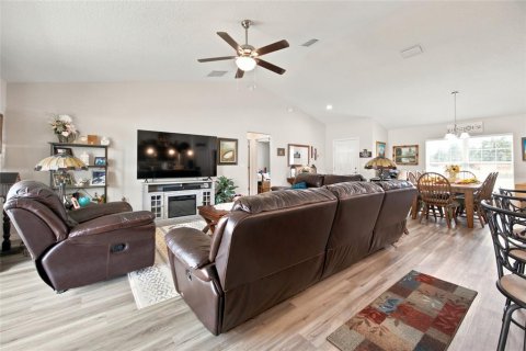 Villa ou maison à vendre à Ocala, Floride: 3 chambres, 158.12 m2 № 2310064 - photo 3