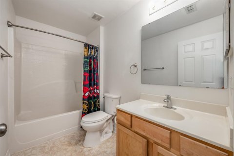House in Sanford, Florida 5 bedrooms, 209.03 sq.m. № 1792825 - photo 20