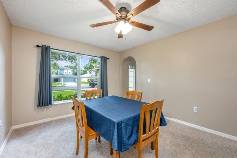 House in Sanford, Florida 5 bedrooms, 209.03 sq.m. № 1792825 - photo 10