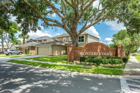 House in Sanford, Florida 5 bedrooms, 209.03 sq.m. № 1792825 - photo 25
