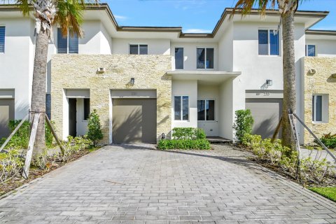 Adosado en Royal Palm Beach, Florida 3 dormitorios, 144.65 m2 № 2078638