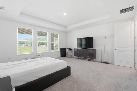 House in Plant City, Florida 5 bedrooms, 356.28 sq.m. № 2108021 - photo 27