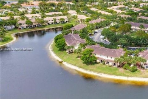 Adosado en alquiler en Miramar, Florida, 3 dormitorios № 2066114 - foto 21