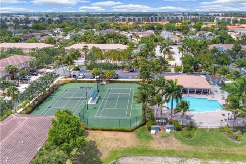 Adosado en alquiler en Miramar, Florida, 3 dormitorios № 2066114 - foto 20