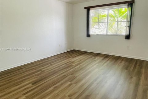 Adosado en alquiler en Miramar, Florida, 3 dormitorios № 2066114 - foto 6