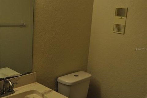 Townhouse in Flagler Beach, Florida 3 bedrooms, 101.17 sq.m. № 1196834 - photo 12