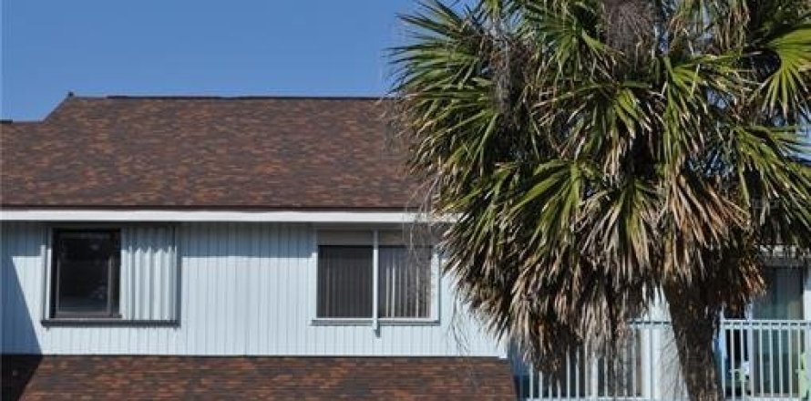 Townhouse in Flagler Beach, Florida 3 bedrooms, 101.17 sq.m. № 1196834