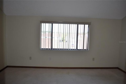 Townhouse in Flagler Beach, Florida 3 bedrooms, 101.17 sq.m. № 1196834 - photo 13
