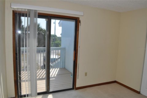 Townhouse in Flagler Beach, Florida 3 bedrooms, 101.17 sq.m. № 1196834 - photo 23
