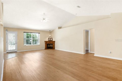 Villa ou maison à vendre à Palm Coast, Floride: 4 chambres, 237.64 m2 № 2334029 - photo 8